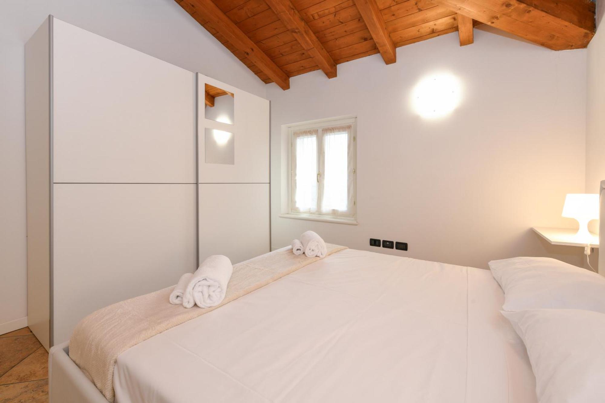 Wendy Apartment- Twobedroom & Pool & Parkprivatefree & Sports 代森扎诺-德尔加达 外观 照片