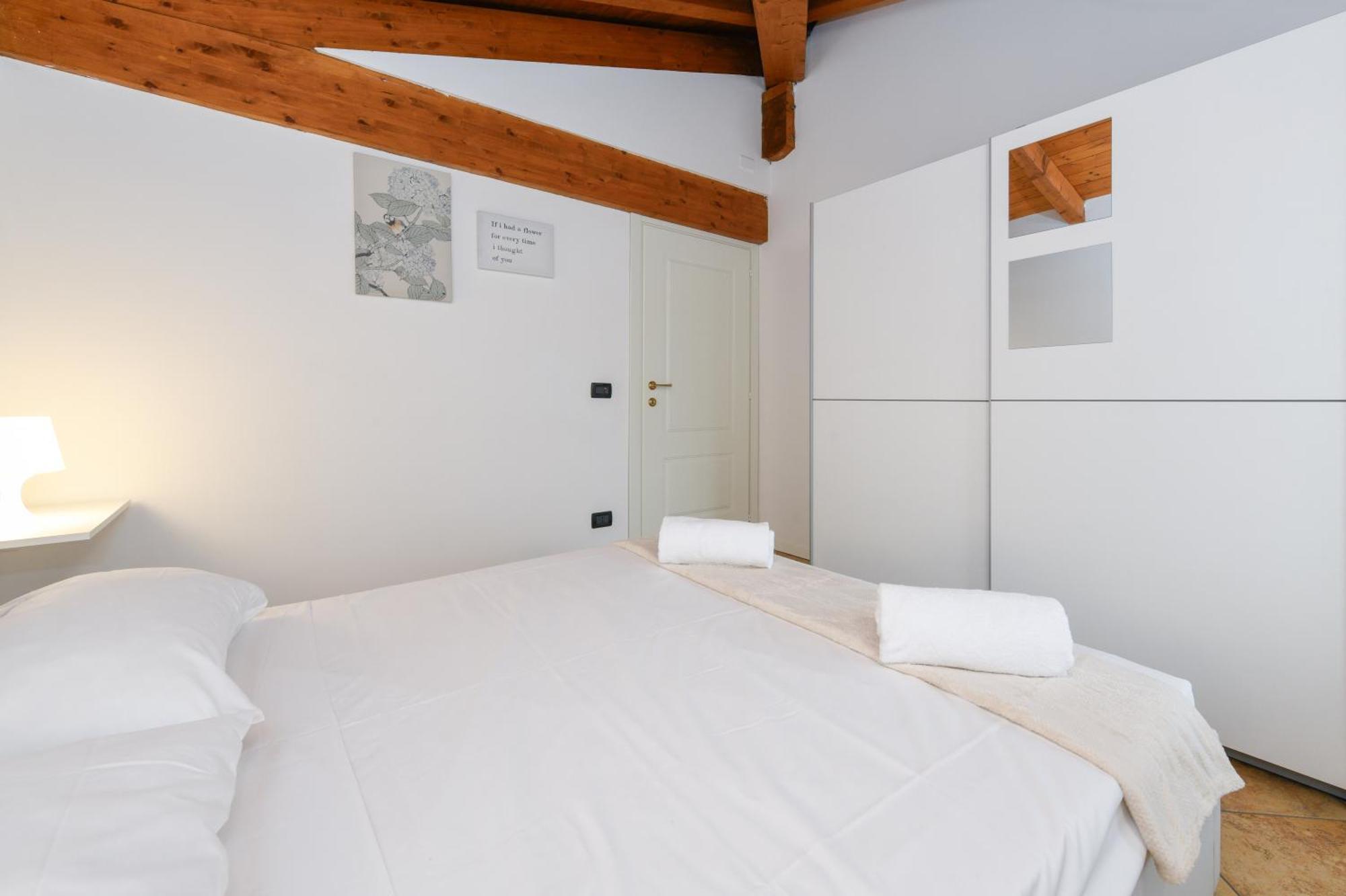 Wendy Apartment- Twobedroom & Pool & Parkprivatefree & Sports 代森扎诺-德尔加达 外观 照片