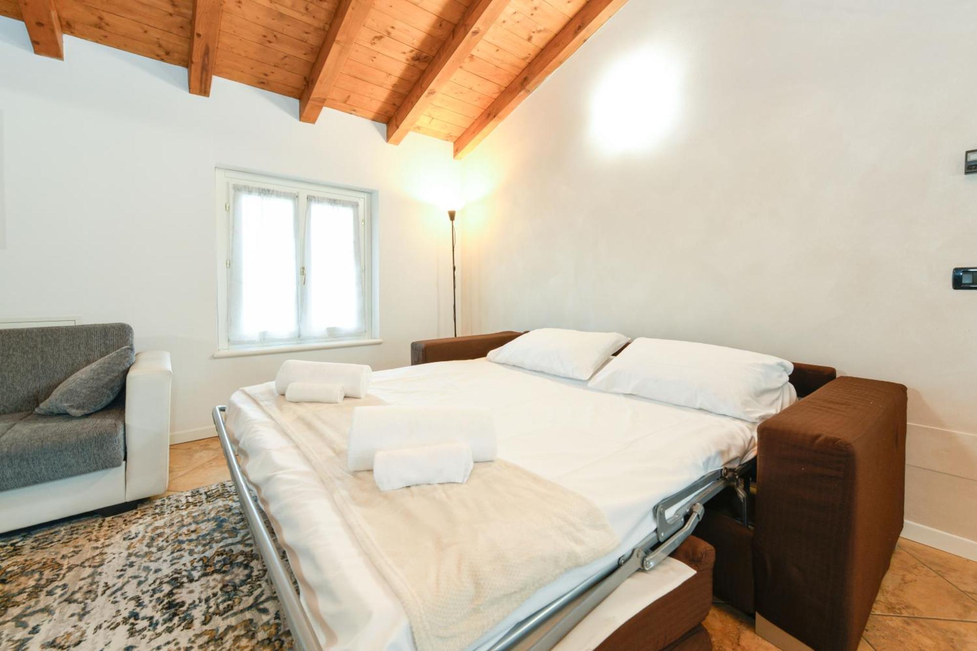 Wendy Apartment- Twobedroom & Pool & Parkprivatefree & Sports 代森扎诺-德尔加达 外观 照片
